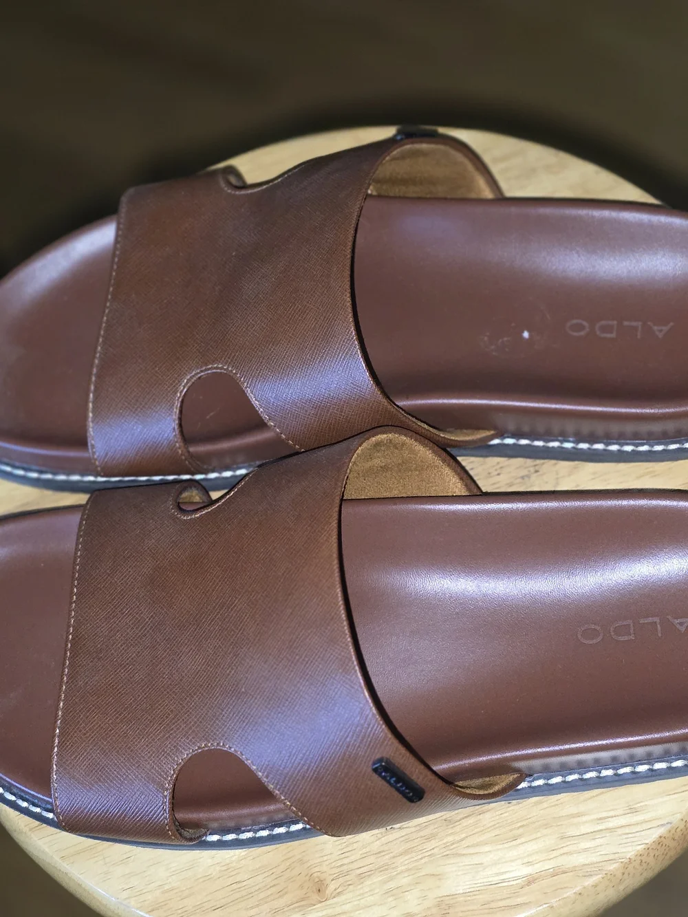 Aldo slide easy versatile